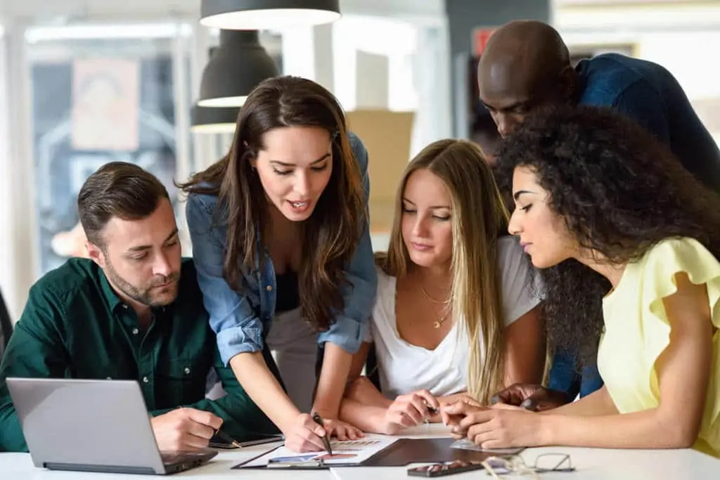Conheça o poder da comunicação assertiva no ambiente de trabalho
